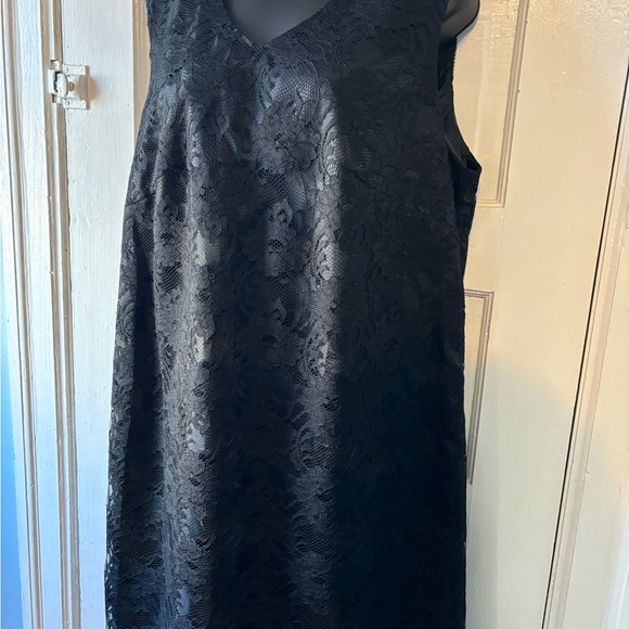Vintage 90’s Black Lace V-Neck Sheath Dress XL. - Picture 5 of 7